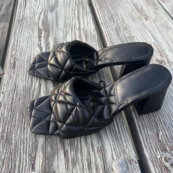Zara Women Summer Black Quilted Block Heel Mules - Picture 6 of 7